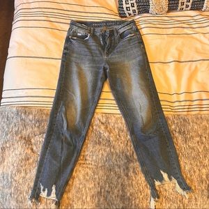 American Eagle Mom Jeans, 4R